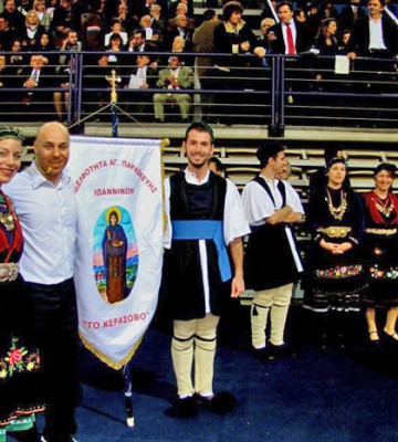 Με τον παρουσιαστή της εκδήλωσης Γιώργο Αμυρά.