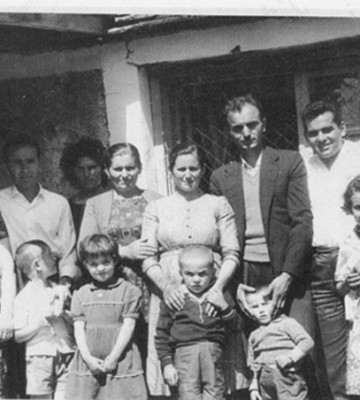 Κόρες γαμπροί και εγγόνια του Γιώργου Ζήκα